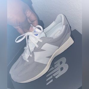 New balance, brand new/never worn, 6y